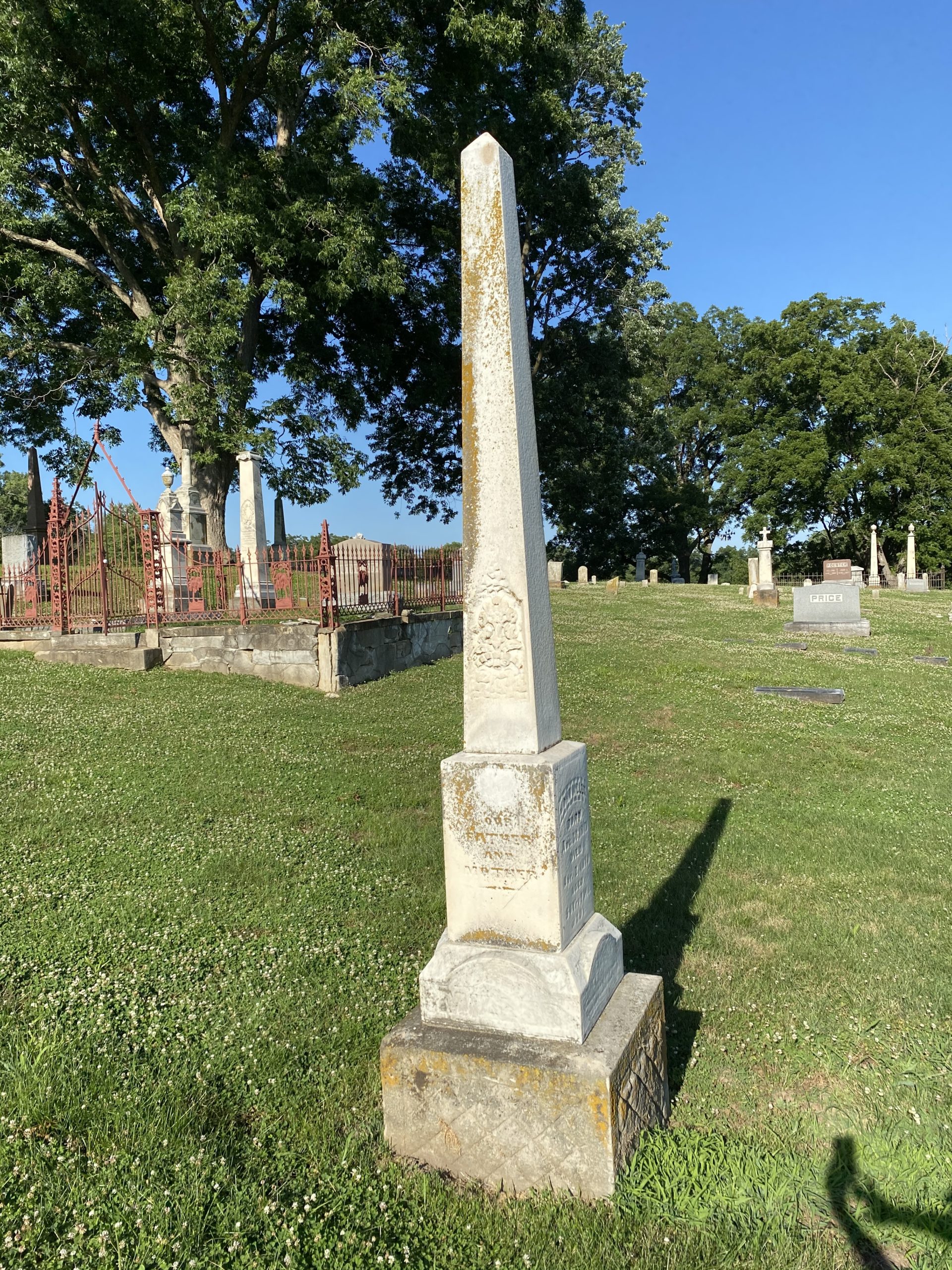 Washington Cemetery Memorial